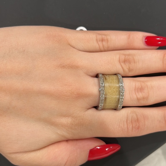 Michael Kors Barrel Horn Pave brand new size 7 ring - Picture 3 of 6